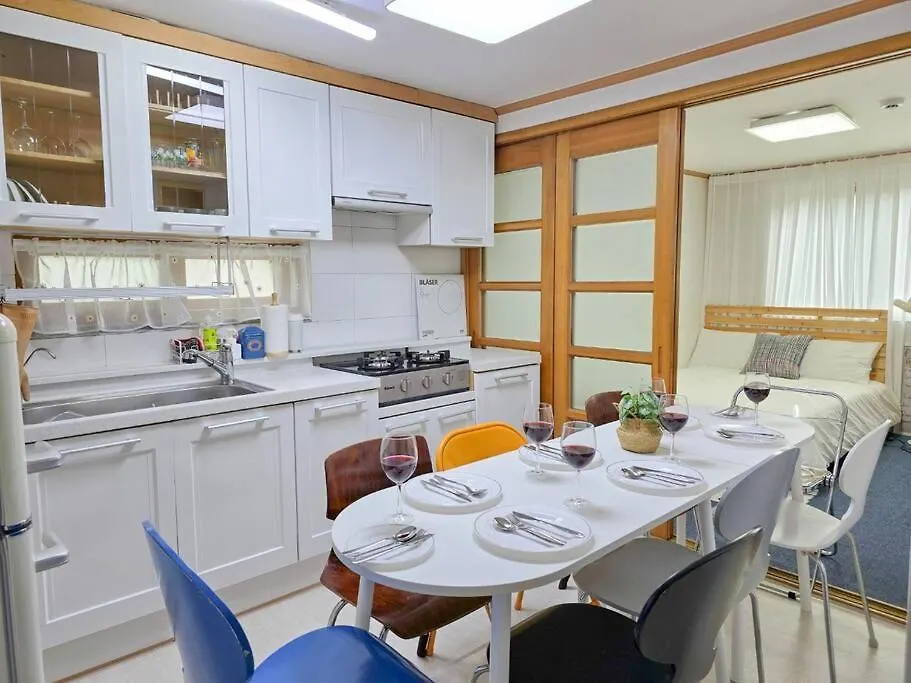 5 Min From Seongsin Univ St House Daire Seul Güney Kore
